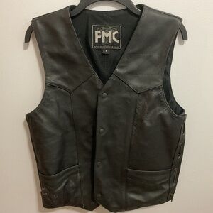 Women’s FMC Black Leather Motorcycle Vest, Side Lacing,Snap Front Closure, Small